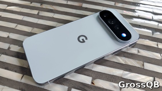Pixel 11 Pro XL: Gemini активирован, сообщает HiLight.